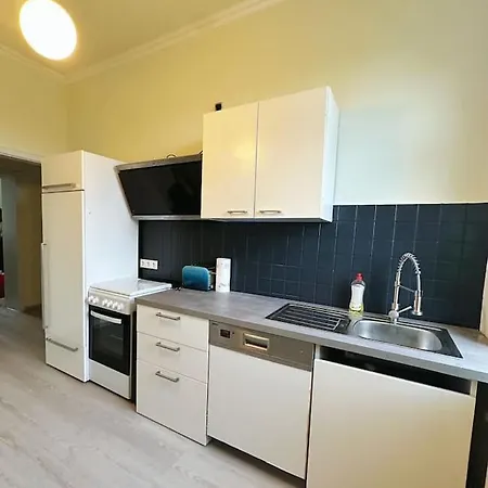 2 Schlafzimmer Waschenspuelmaschine Duisburg
